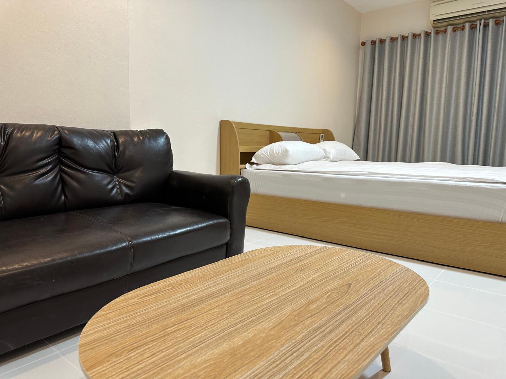 Country Complex Bangna Aparthotel กรุงเทพมหานคร ภายนอก รูปภาพ