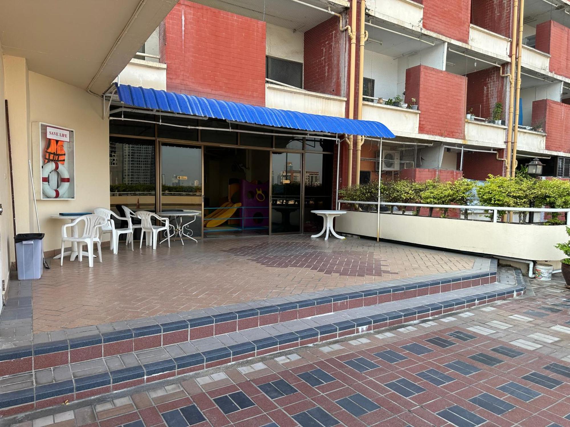 Country Complex Bangna Aparthotel กรุงเทพมหานคร ภายนอก รูปภาพ